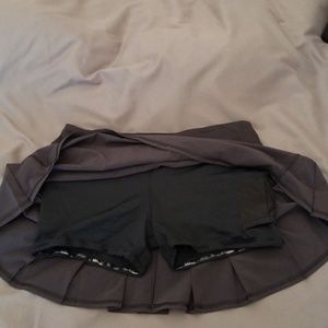 lululemon athletica Skirts - Lululemon size 6 skirt lululemon athletica Skirts - Lululemon size 6 skirt